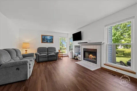 5 Ridge Court South Elgin IL 60177