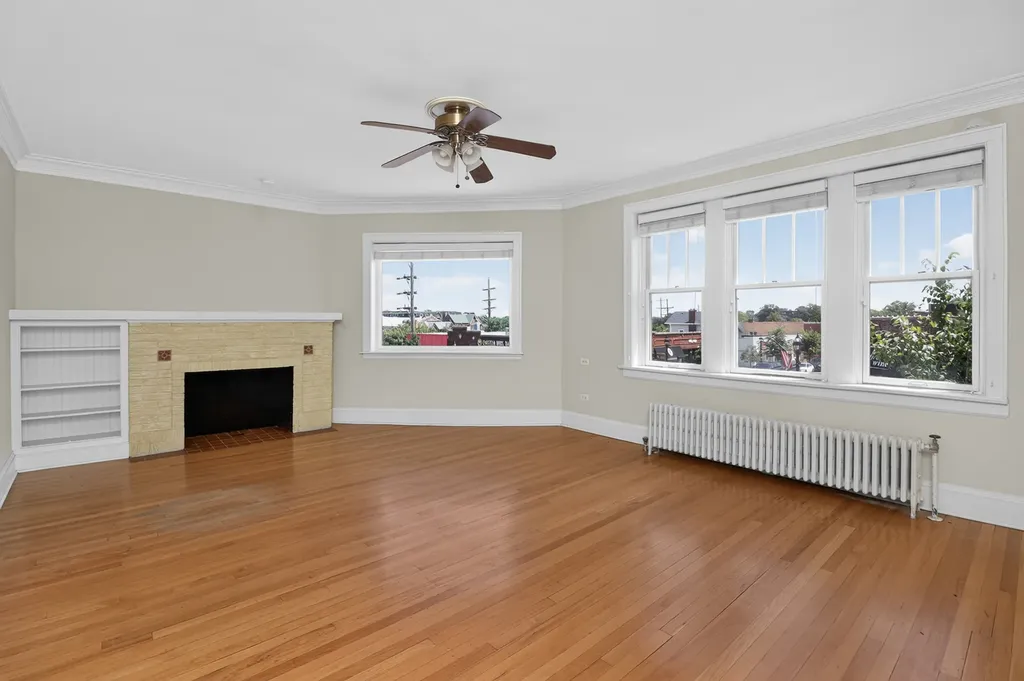 438 North Main Street Glen Ellyn IL 60137