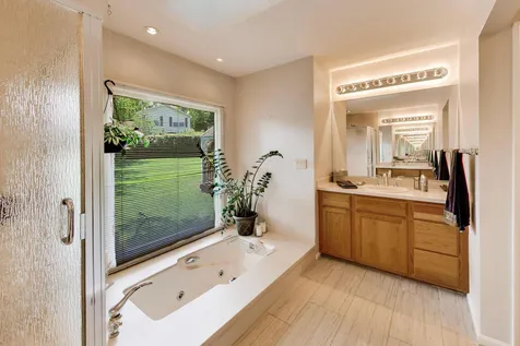 611 West Whiting Lane Arlington Heights IL 60004