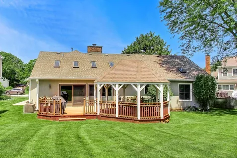 611 West Whiting Lane Arlington Heights IL 60004