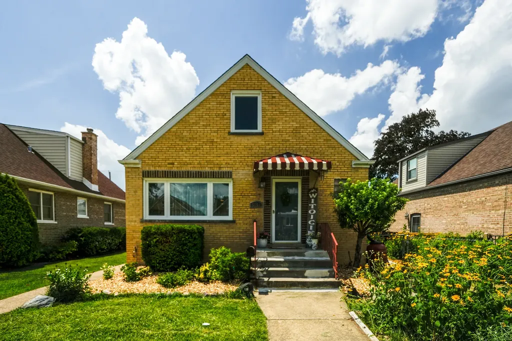 5750 South Normandy Avenue Chicago IL 60638