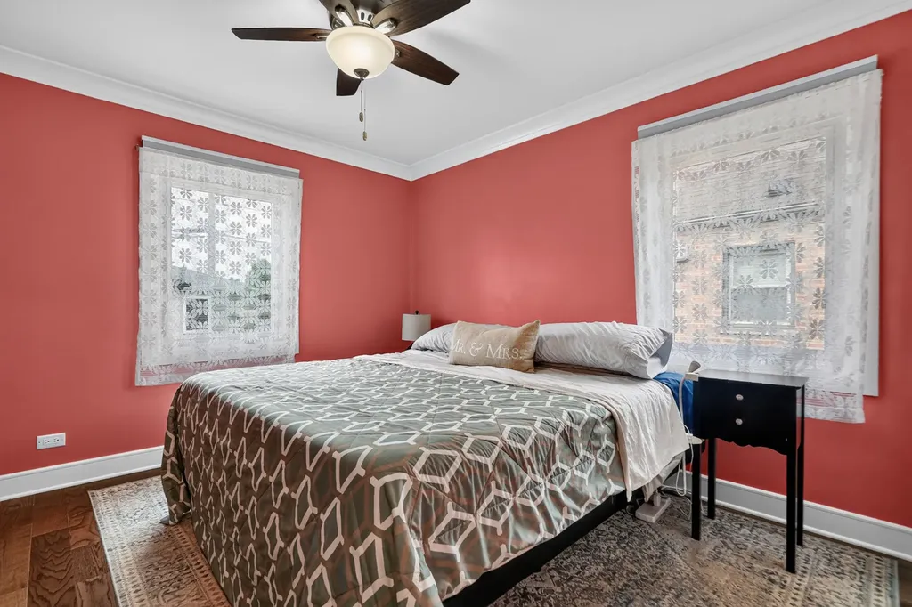 5750 South Normandy Avenue Chicago IL 60638