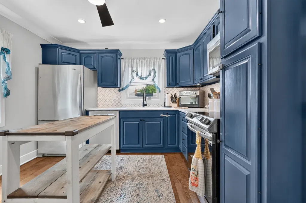 5750 South Normandy Avenue Chicago IL 60638