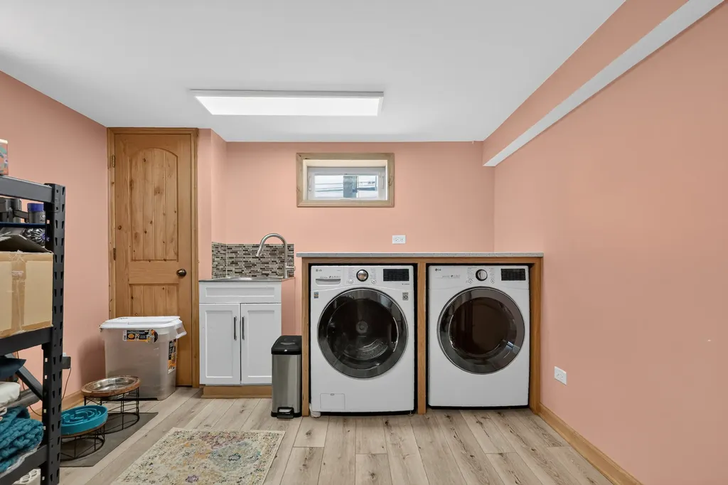 5750 South Normandy Avenue Chicago IL 60638