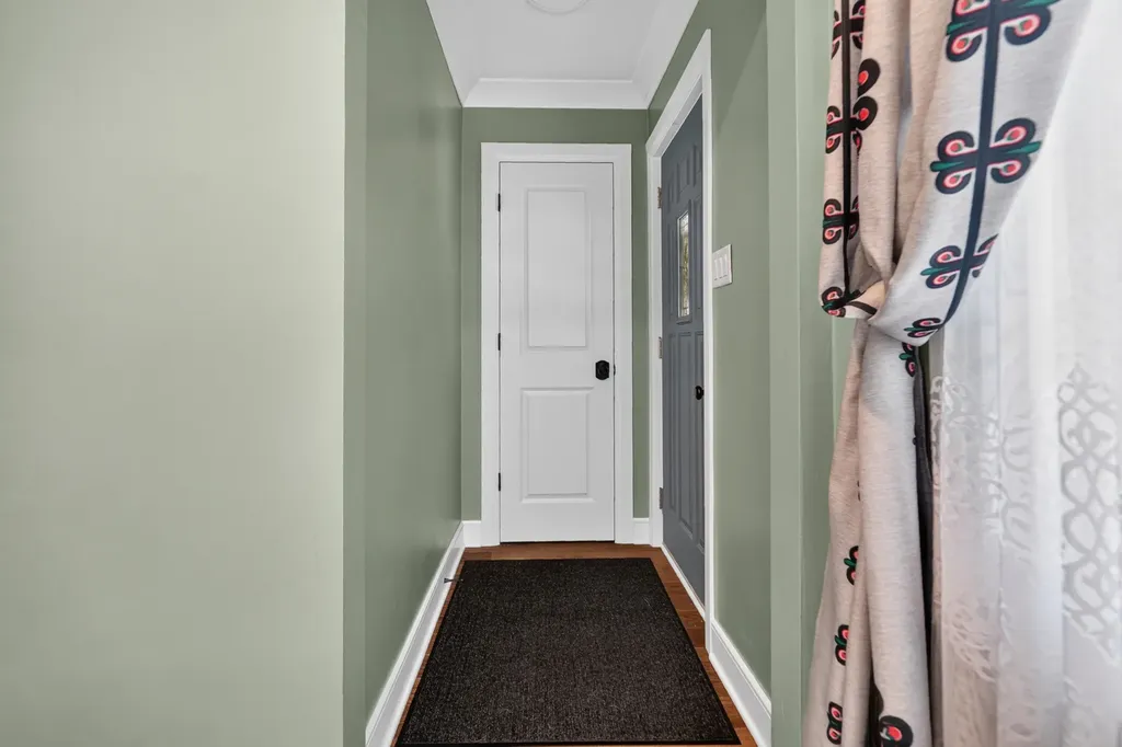 5750 South Normandy Avenue Chicago IL 60638