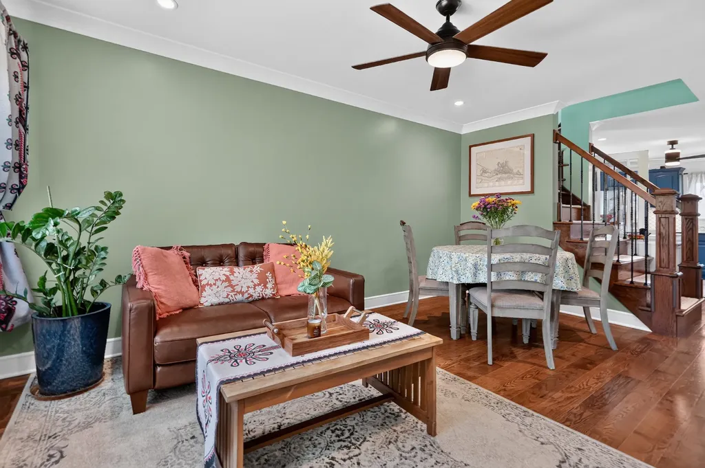5750 South Normandy Avenue Chicago IL 60638