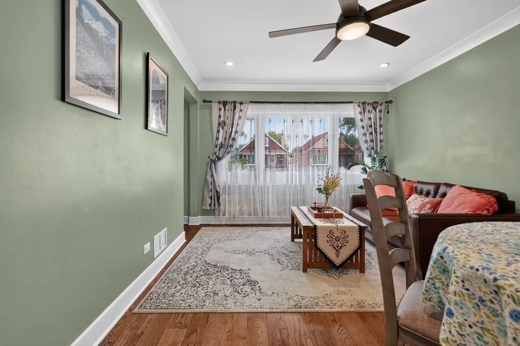 5750 South Normandy Avenue Chicago IL 60638