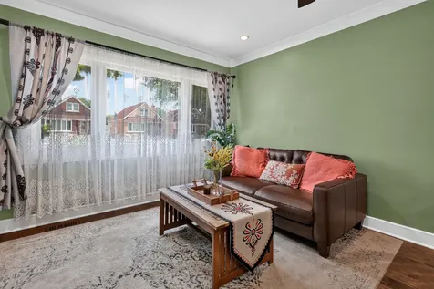 5750 South Normandy Avenue Chicago IL 60638