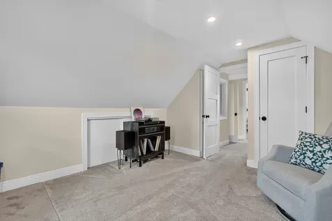 5750 South Normandy Avenue Chicago IL 60638