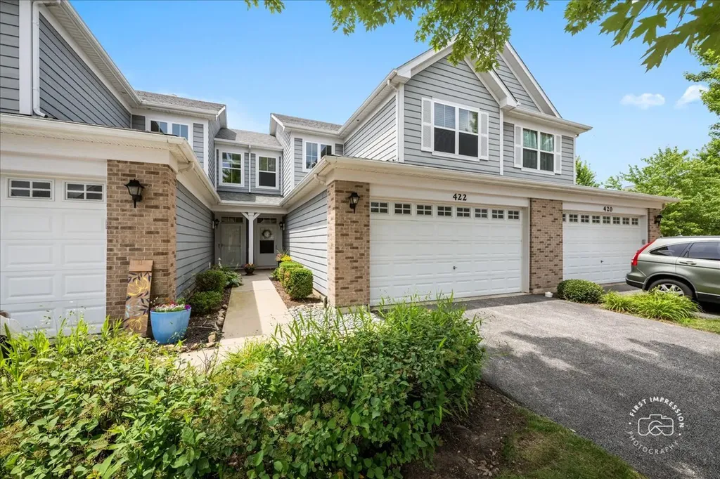 422 Acushnet Street Elgin IL 60124