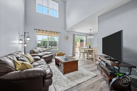 422 Acushnet Street Elgin IL 60124