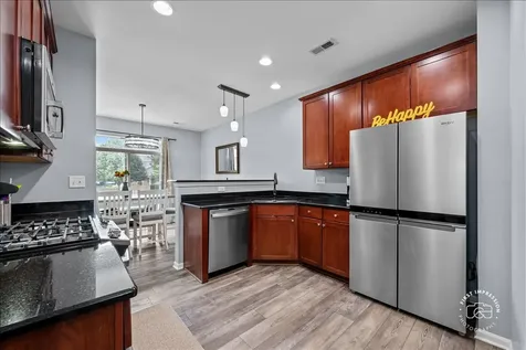 422 Acushnet Street Elgin IL 60124