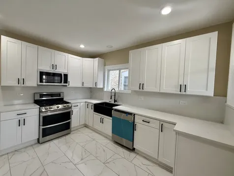 2234 Gunderson Avenue Berwyn IL 60402