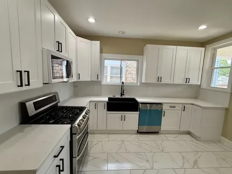 2234 Gunderson Avenue Berwyn IL 60402
