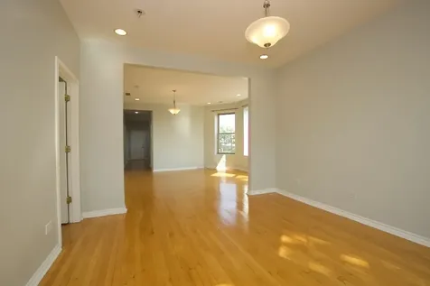 2537 North Kildare Avenue Chicago IL 60639