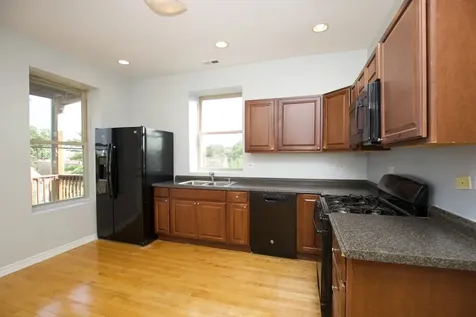 2537 North Kildare Avenue Chicago IL 60639