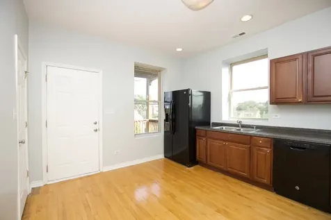 2537 North Kildare Avenue Chicago IL 60639