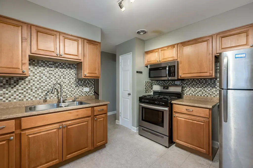 4720 Main Street Skokie IL 60076
