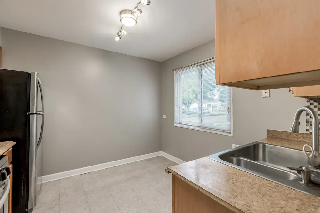 4720 Main Street Skokie IL 60076
