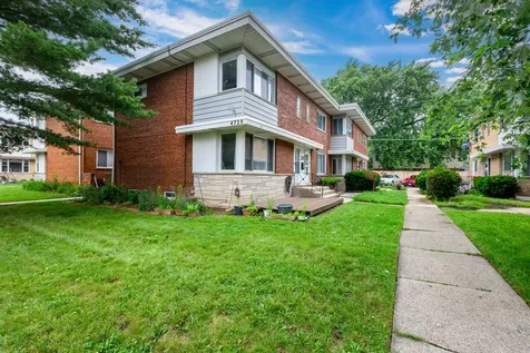 4720 Main Street Skokie IL 60076