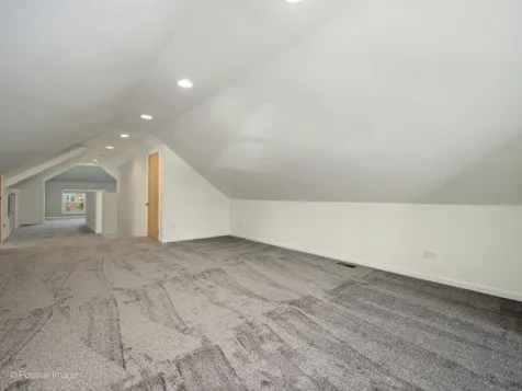 6014 North Navarre Avenue Chicago IL 60631