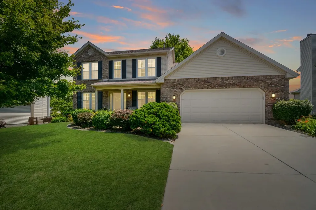 2411 Clarkson Lane Bloomington IL 61704