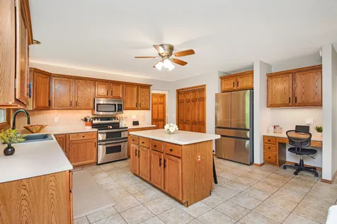 2411 Clarkson Lane Bloomington IL 61704