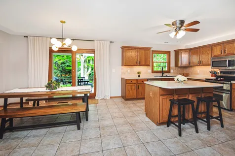 2411 Clarkson Lane Bloomington IL 61704