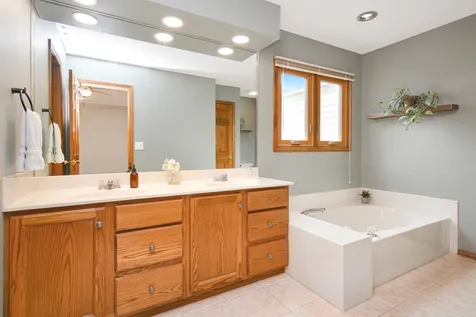 2411 Clarkson Lane Bloomington IL 61704