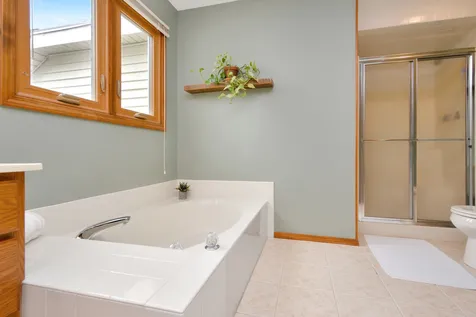 2411 Clarkson Lane Bloomington IL 61704