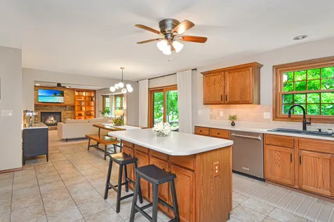 2411 Clarkson Lane Bloomington IL 61704