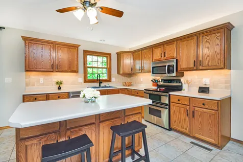 2411 Clarkson Lane Bloomington IL 61704