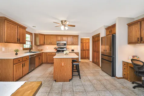 2411 Clarkson Lane Bloomington IL 61704