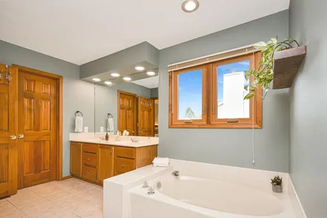 2411 Clarkson Lane Bloomington IL 61704