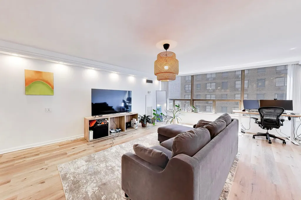 110 East Delaware Place Chicago IL 60611