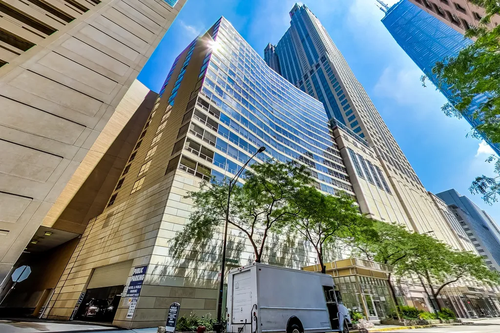110 East Delaware Place Chicago IL 60611