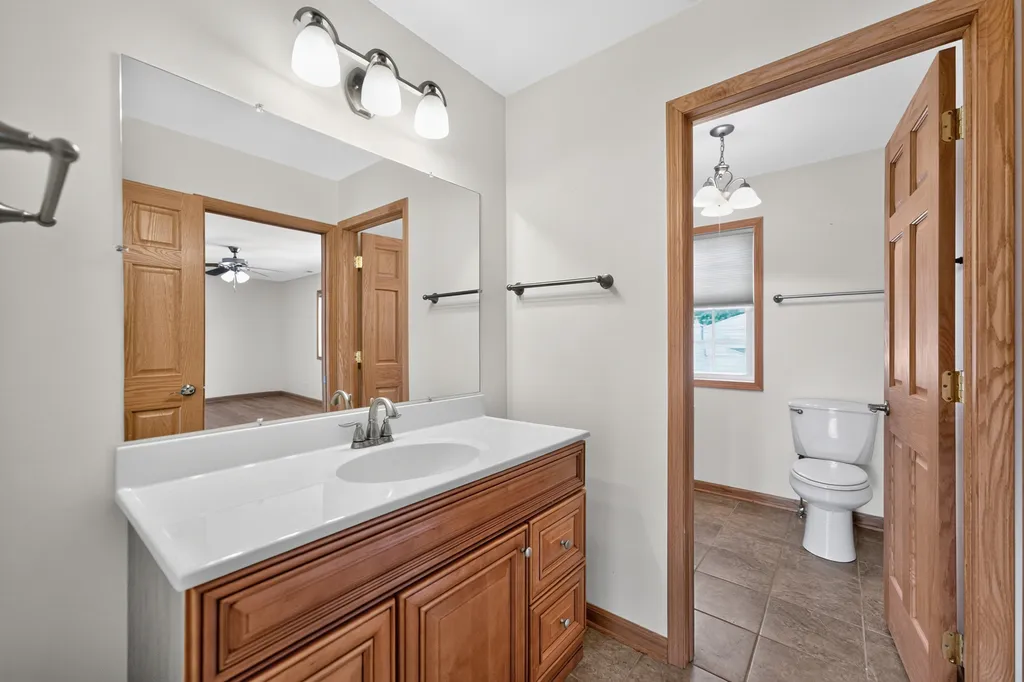 1142 South Cornell Avenue Villa Park IL 60181