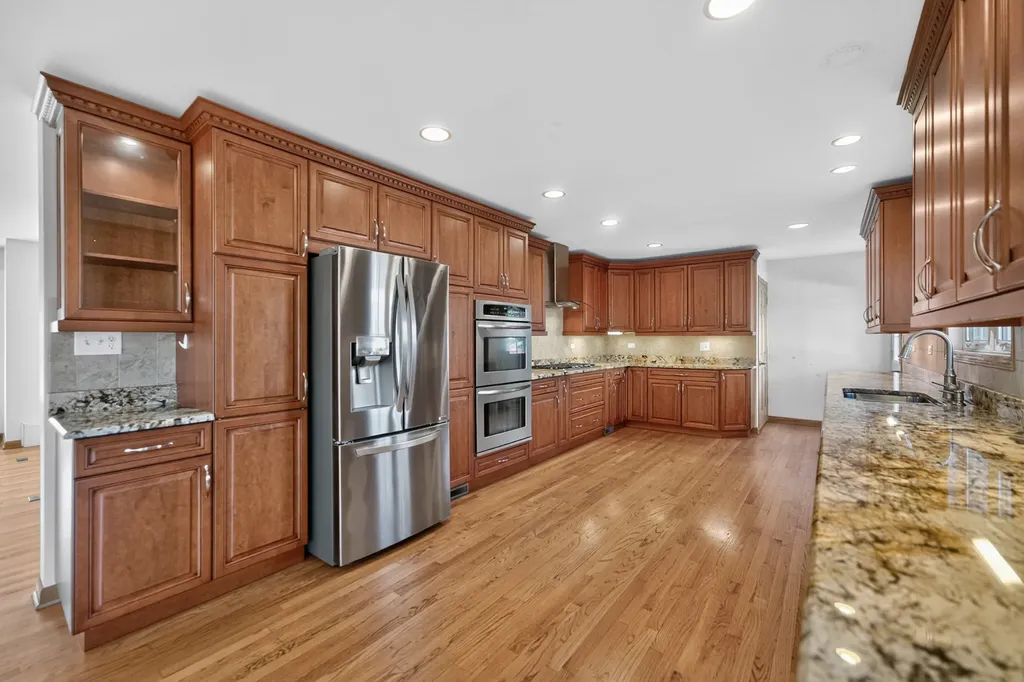 1142 South Cornell Avenue Villa Park IL 60181