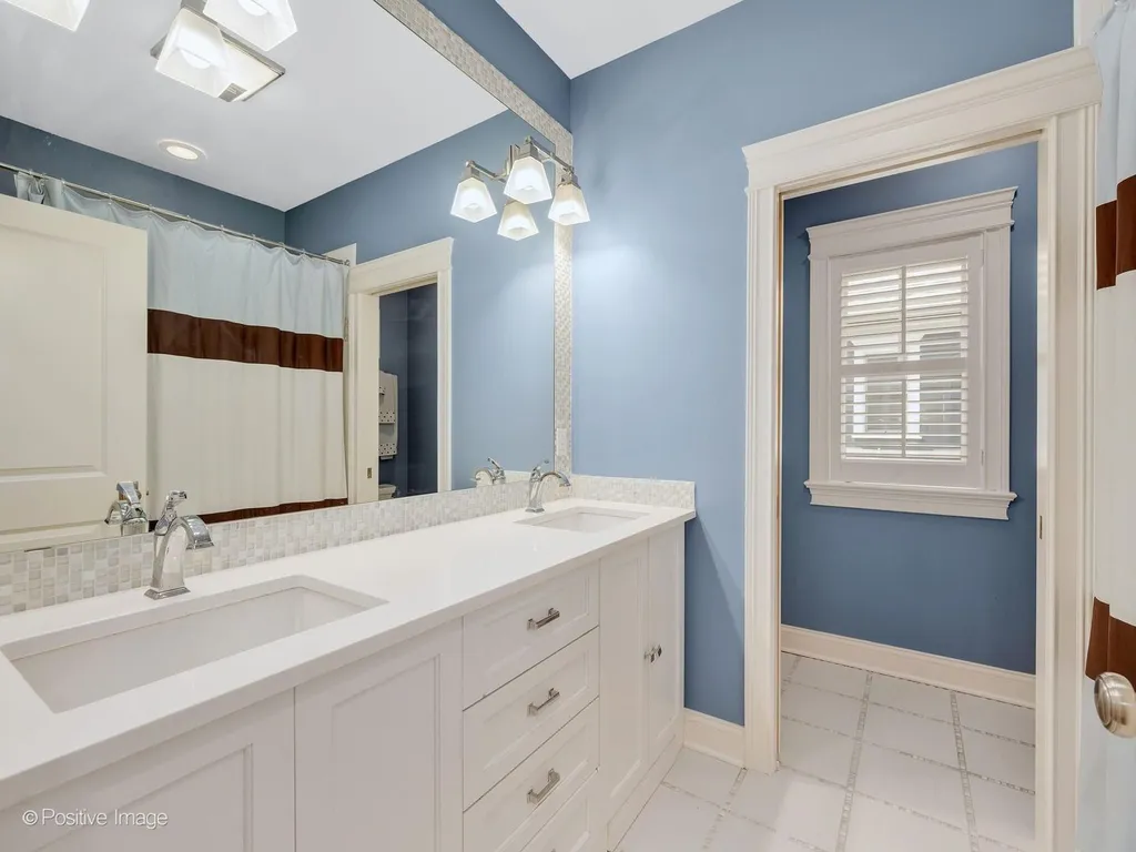 726 South Madison Street Hinsdale IL 60521
