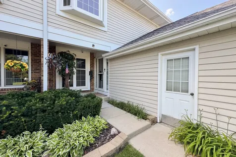 836 Golf Course Road Crystal Lake IL 60014