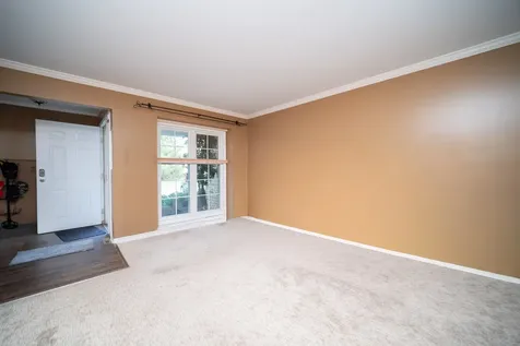 836 Golf Course Road Crystal Lake IL 60014