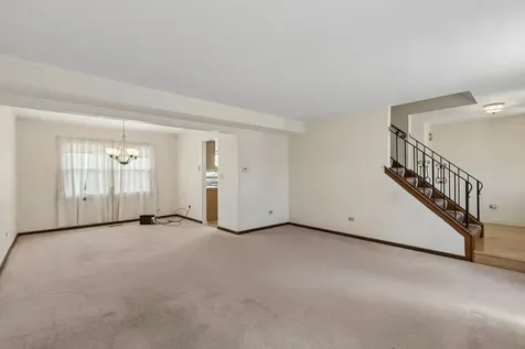 1105 East Point Drive Schaumburg IL 60193