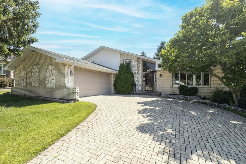 14629 South East Abbott Road Homer Glen IL 60491