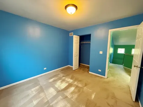 611 Charolotte Lane Oswego IL 60543