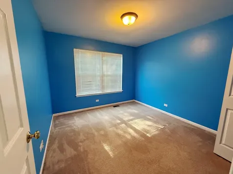 611 Charolotte Lane Oswego IL 60543