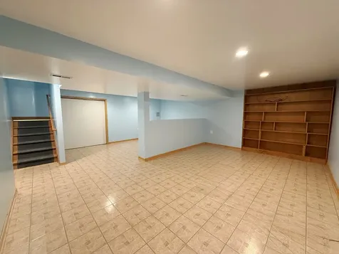 611 Charolotte Lane Oswego IL 60543