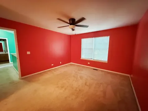 611 Charolotte Lane Oswego IL 60543
