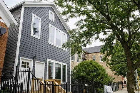 2146 West 21 Street Chicago IL 60608