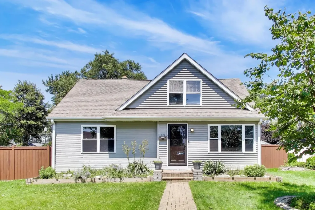 232 East Village Drive Northlake IL 60164