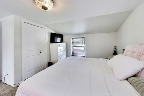 232 East Village Drive Northlake IL 60164